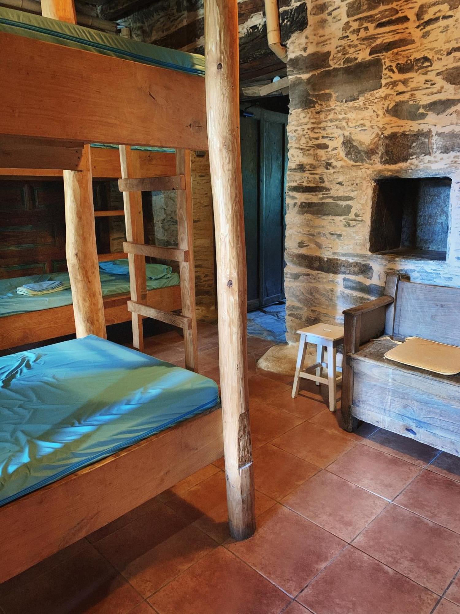 Albergue Eco El Beso - Vegano Tríacastela Buitenkant foto